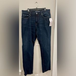 NWT Amazon Essentials Men’s Athletic-Fit Jeans 36W x 34L